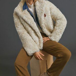 Sigrid Faux Fur Jacket - Off white cozy coat